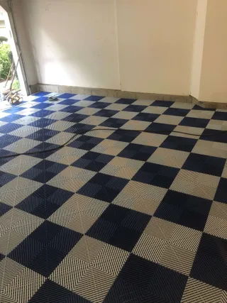 flooring renovation by Infiniker